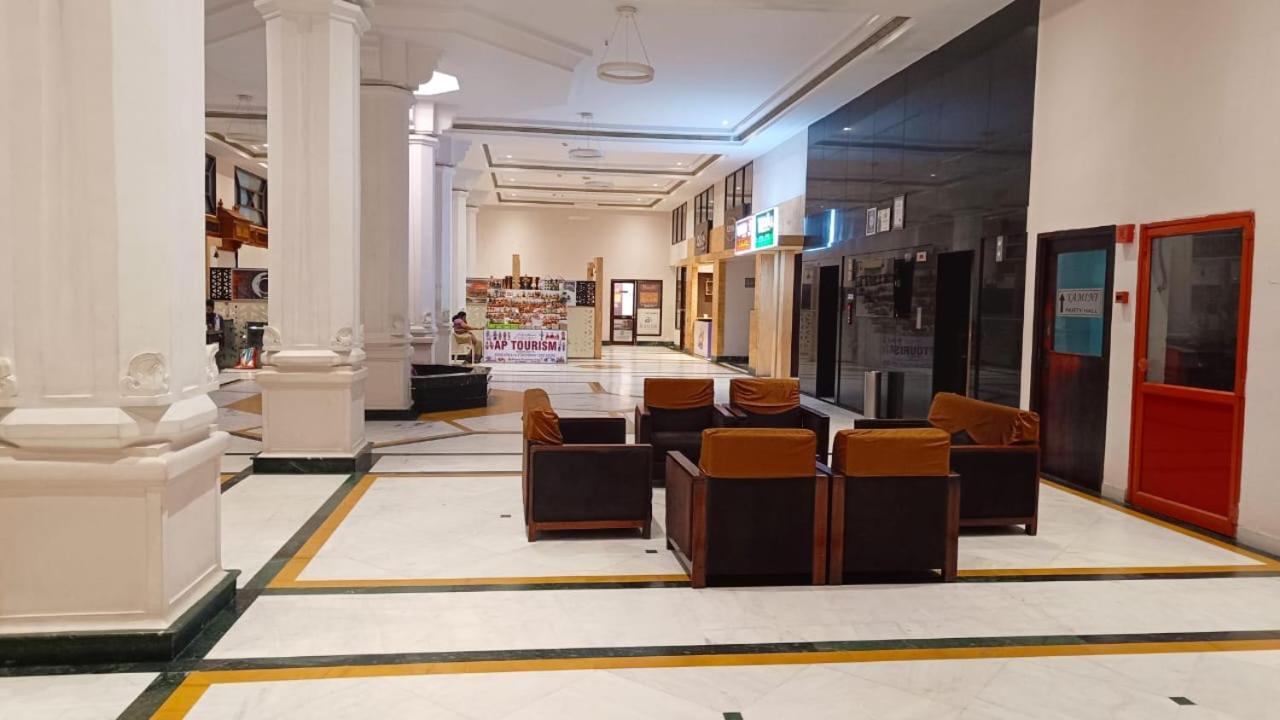 טירופאטי The Bhimas Residency Hotels מראה חיצוני תמונה