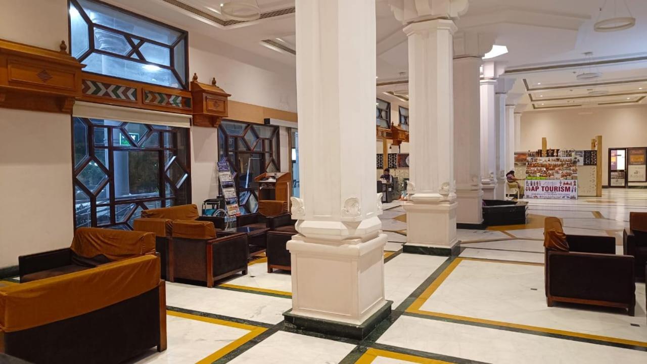 טירופאטי The Bhimas Residency Hotels מראה חיצוני תמונה